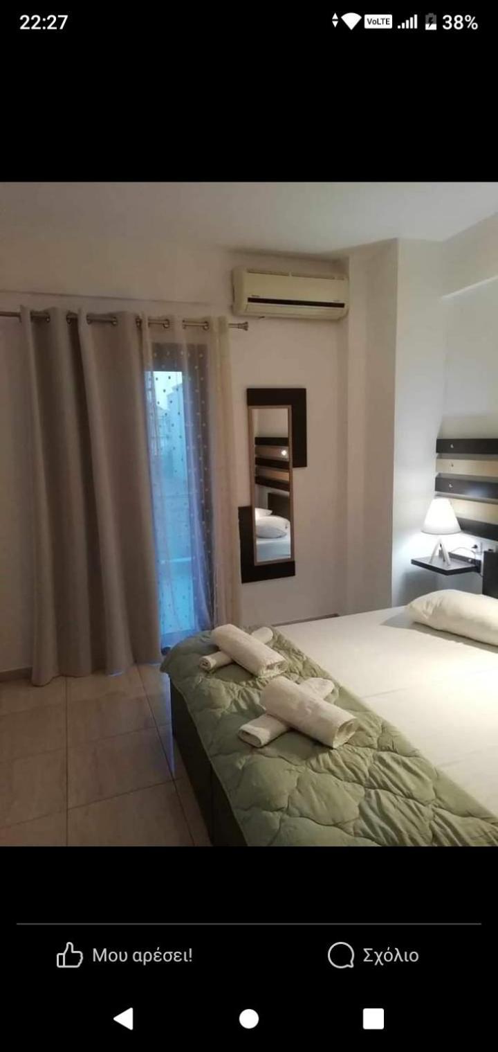 Villa Konstantinos Olympiakí Aktí Exteriör bild